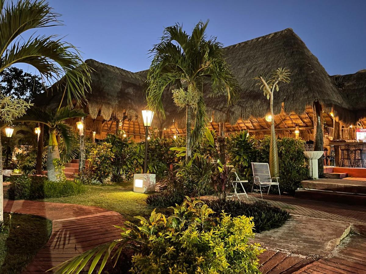 Hacienda Maria Elena Yucatan Hotel ตีคัล ภายนอก รูปภาพ