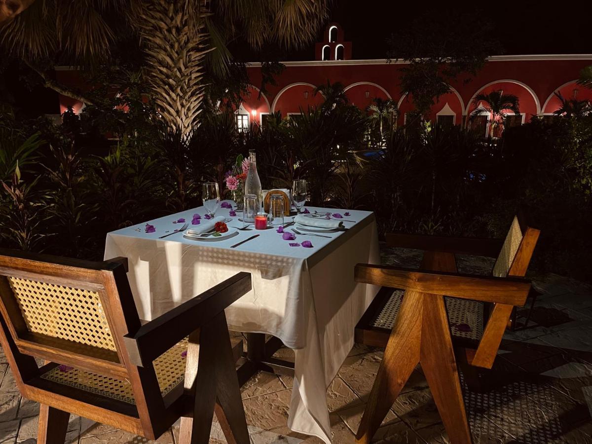 Hacienda Maria Elena Yucatan Hotel ตีคัล ภายนอก รูปภาพ